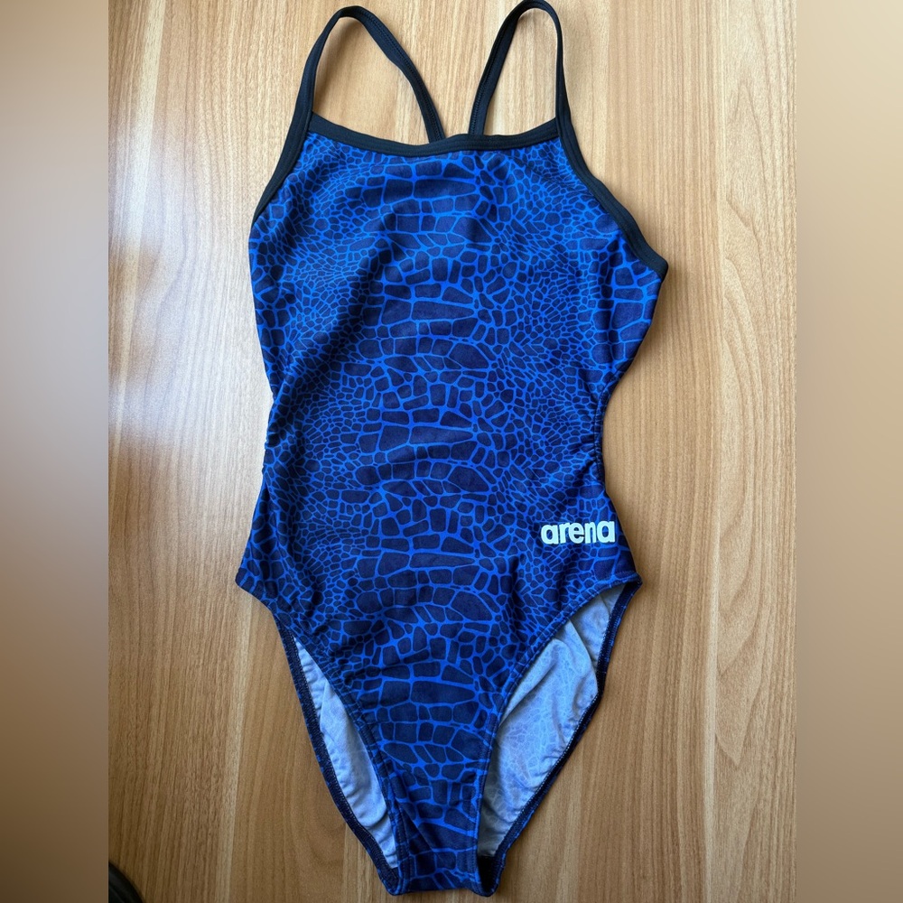 Arena One Piece Swimsuit